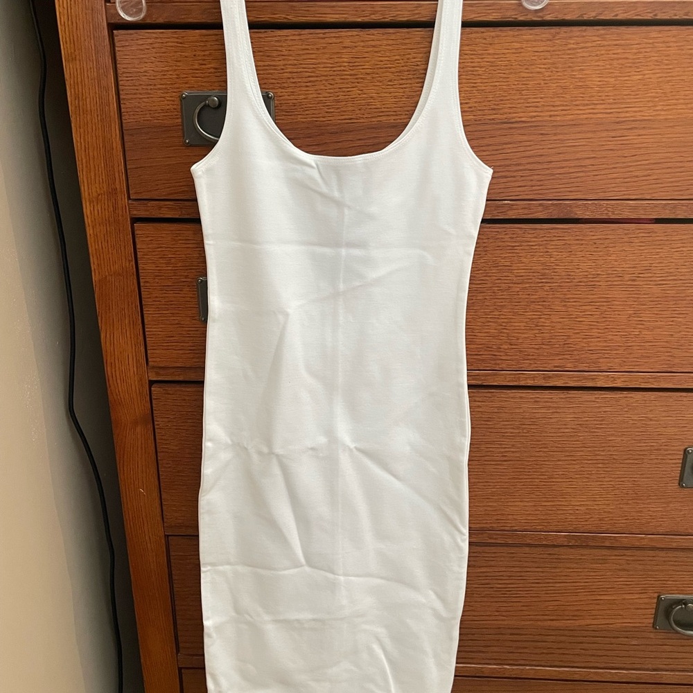 Forever 21 Ivory Sleeveless Bodycon Dress